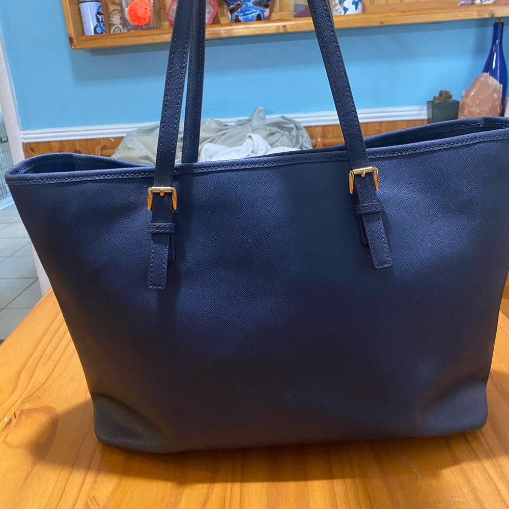 Michael Kors large navy blue purse - Picture 4 of 11